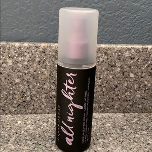 Urban Decay All Nighter Makeup Setting Spray
